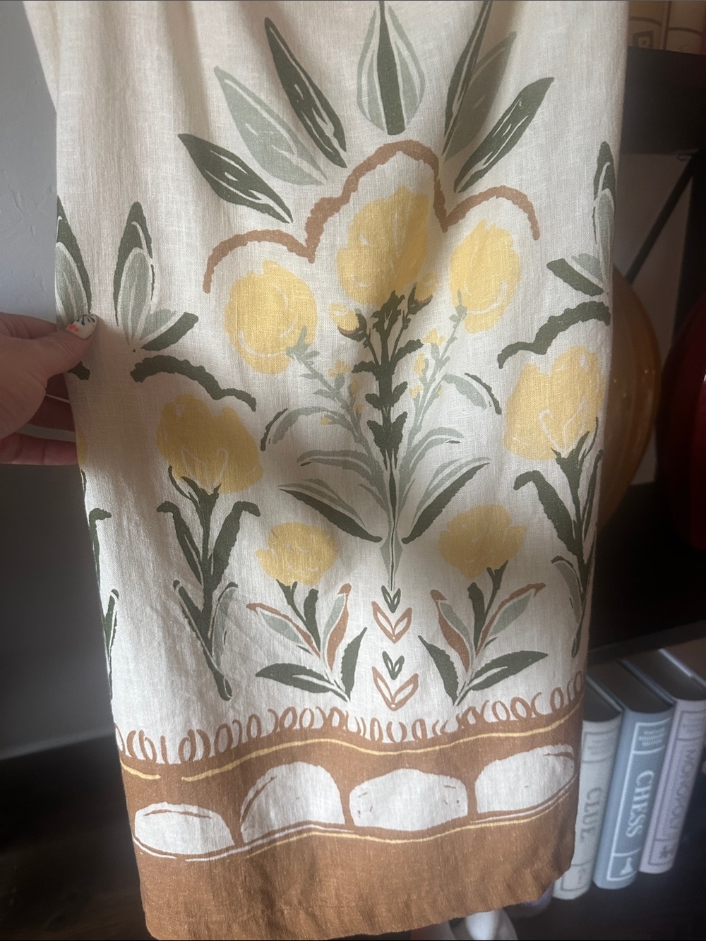 Abercrombie & Fitch Cream Slip - Size M - Picture 4 of 5